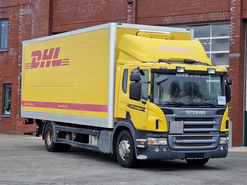Scania P280 Caja con Puertas Laterales Full Air Euro 5
