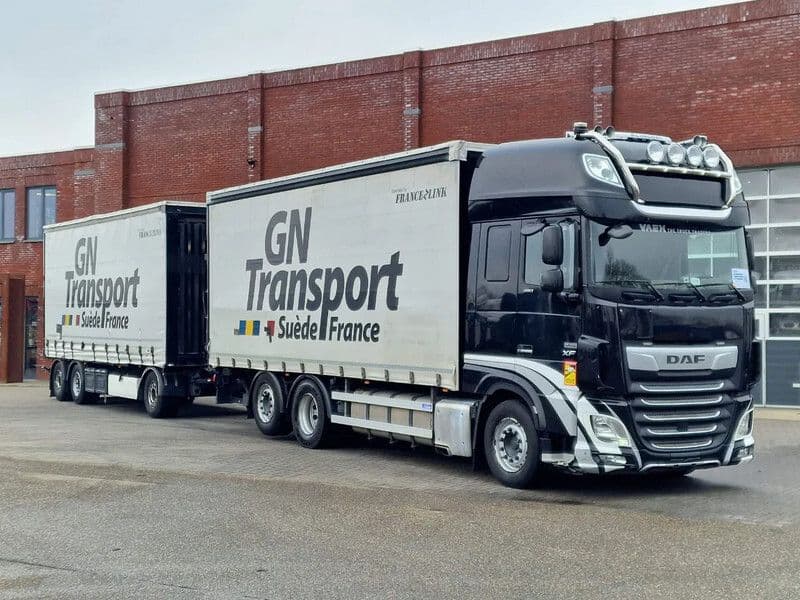 DAF XF 480 SSC 6x2 Tauliner + Remolque Krone 3 Ejes